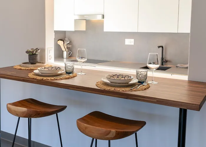 Renovated View With Aircon * Minusio